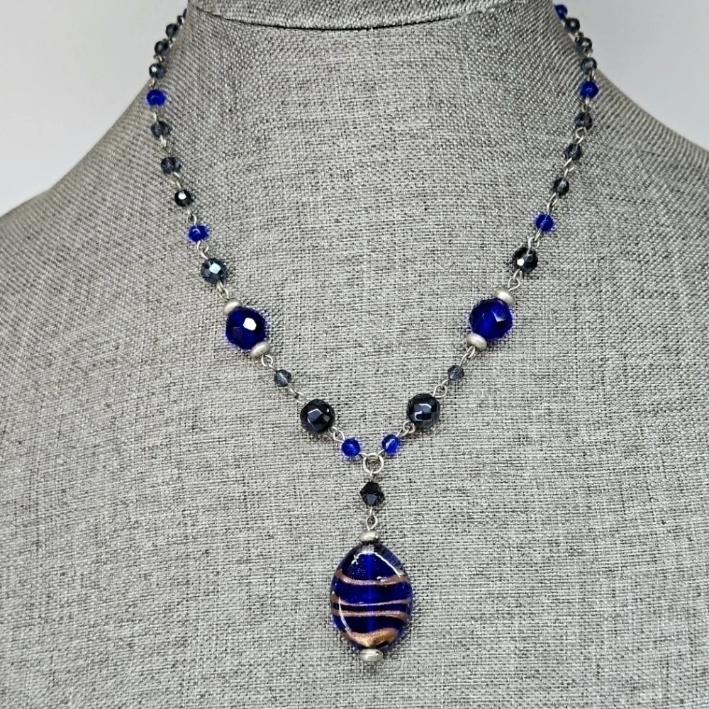 VINTAGE Italian Glass Blue and Gold Swirl Beaded Pendant Necklace